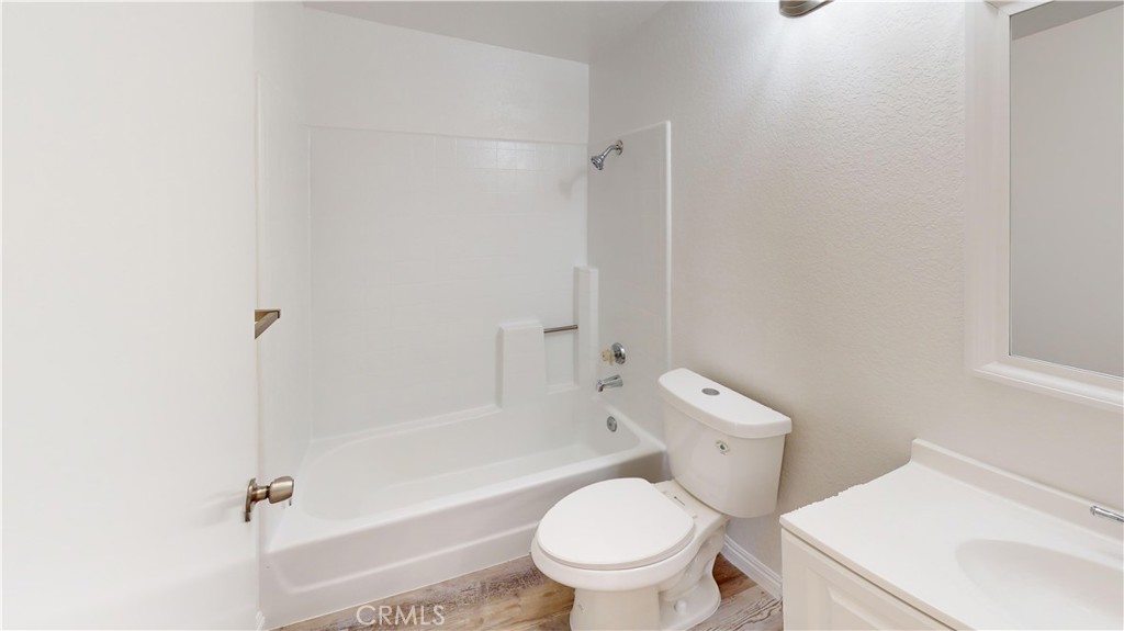 736 W Virginia Street Property Photo 5