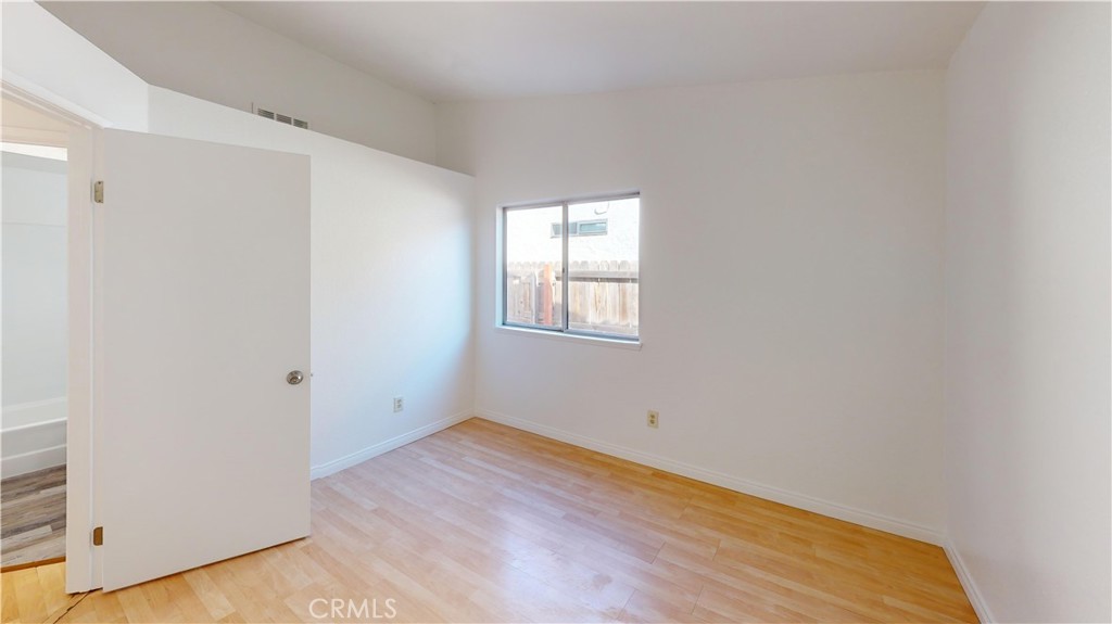 736 W Virginia Street Property Photo 8