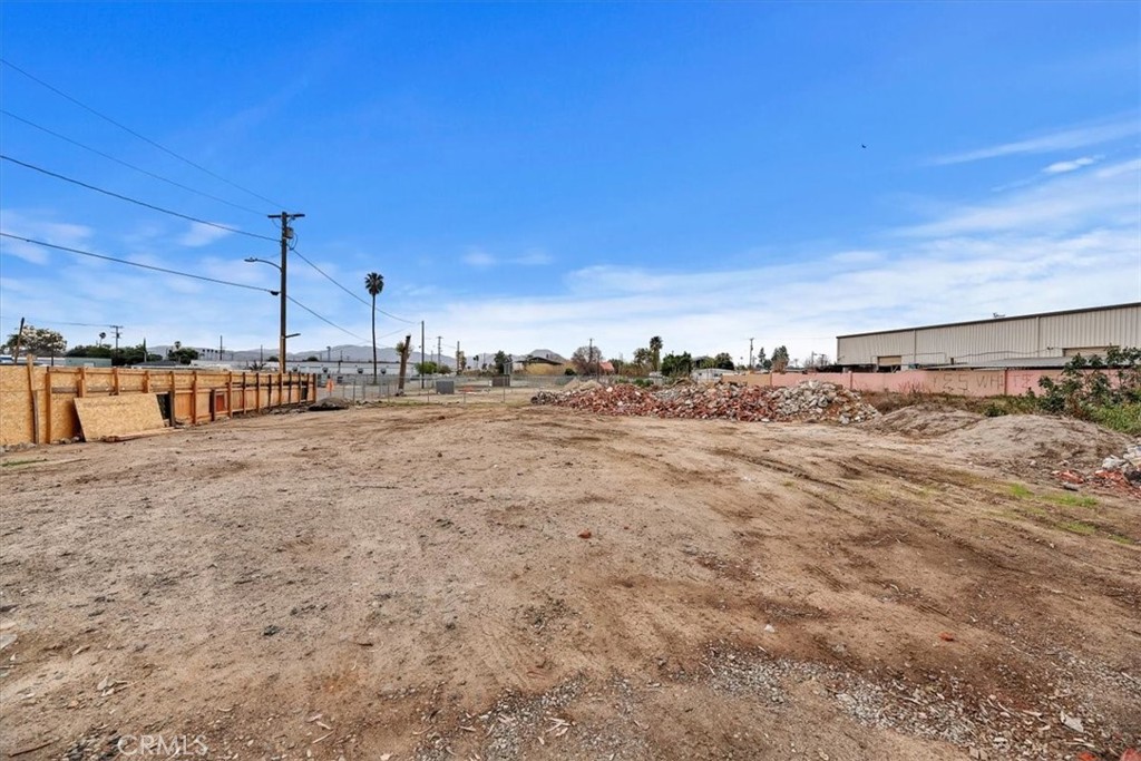 314 S Mayfield Avenue Property Photo 10