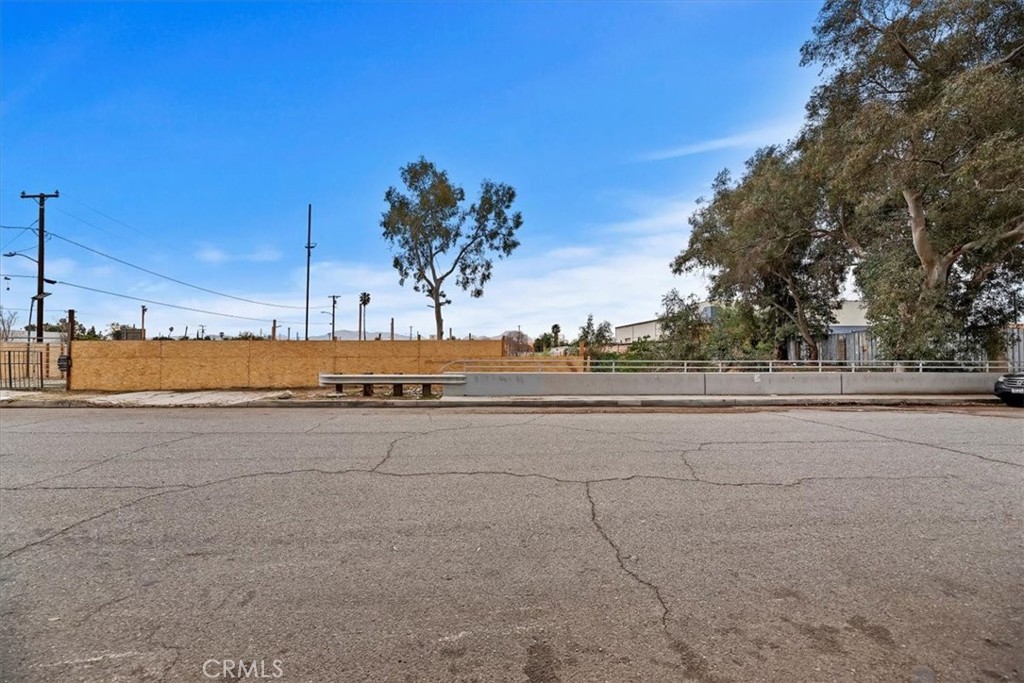 314 S Mayfield Avenue Property Photo 22