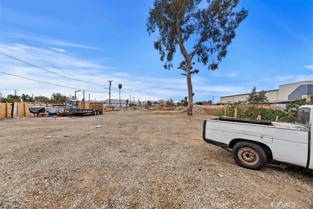 314 S Mayfield Avenue Property Photo 3