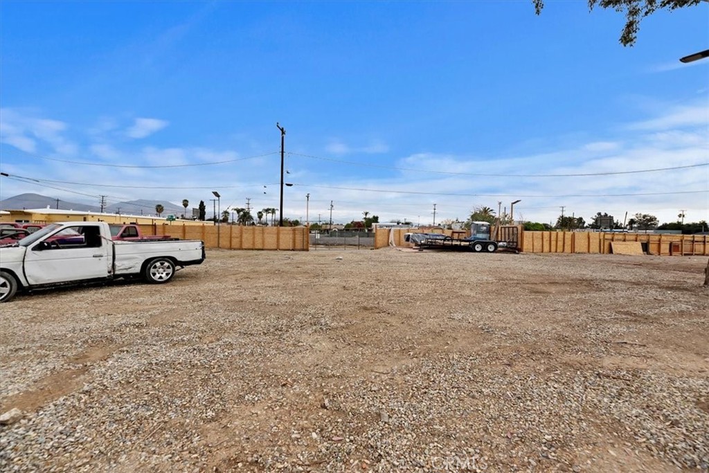 314 S Mayfield Avenue Property Photo 5