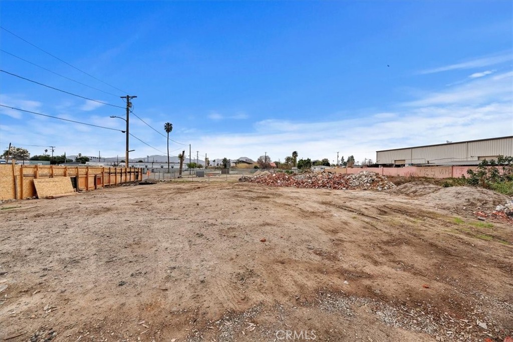 314 S Mayfield Avenue Property Photo 10