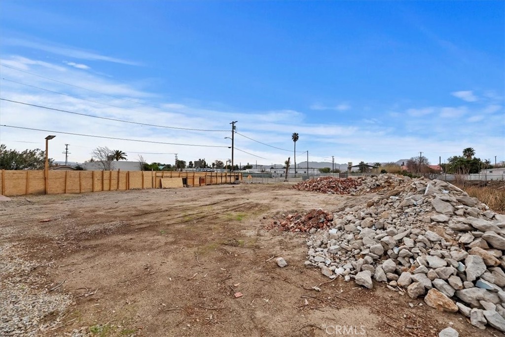 314 S Mayfield Avenue Property Photo 11