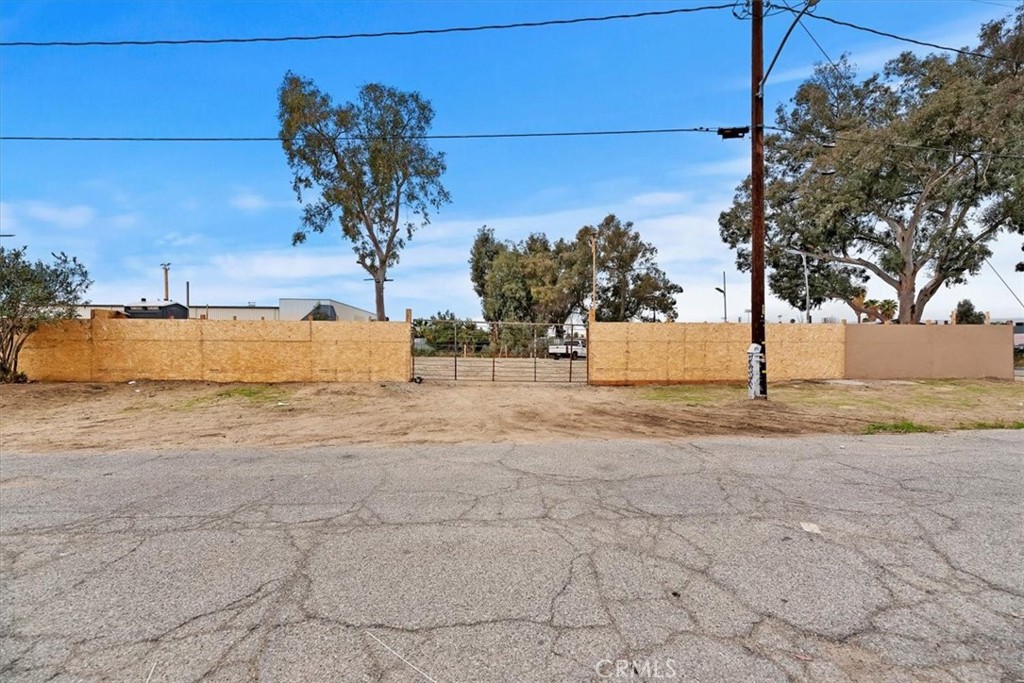 314 S Mayfield Avenue Property Photo 19