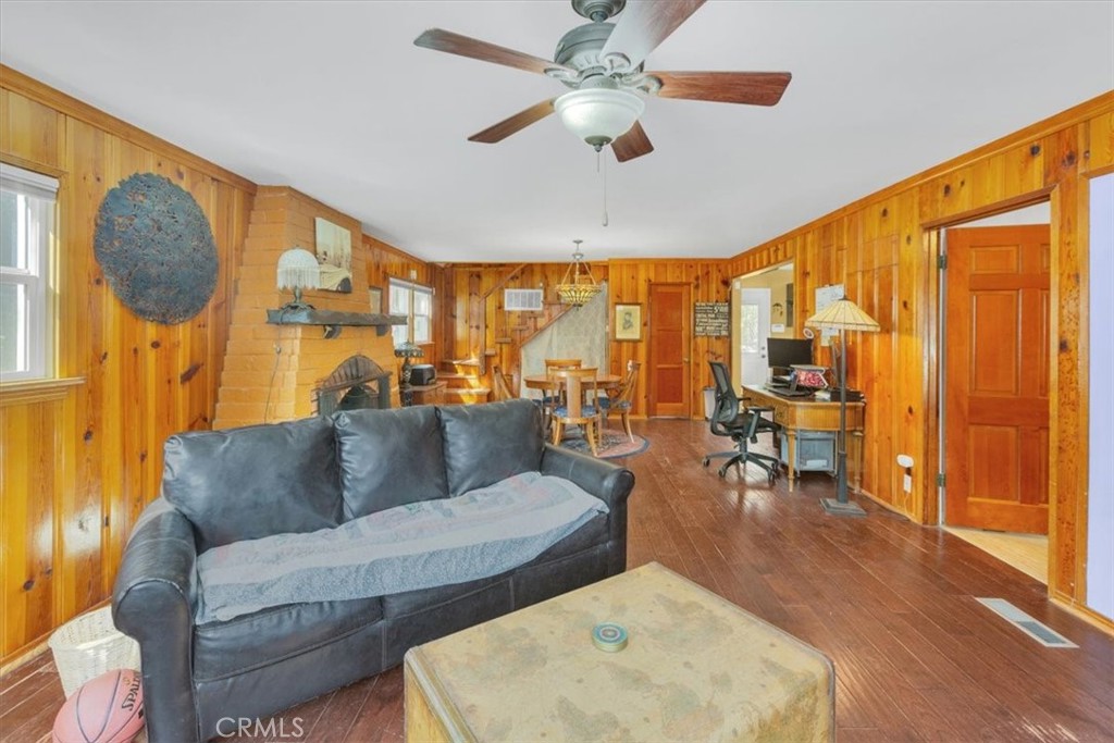 674 Rocky Loop Property Photo 11