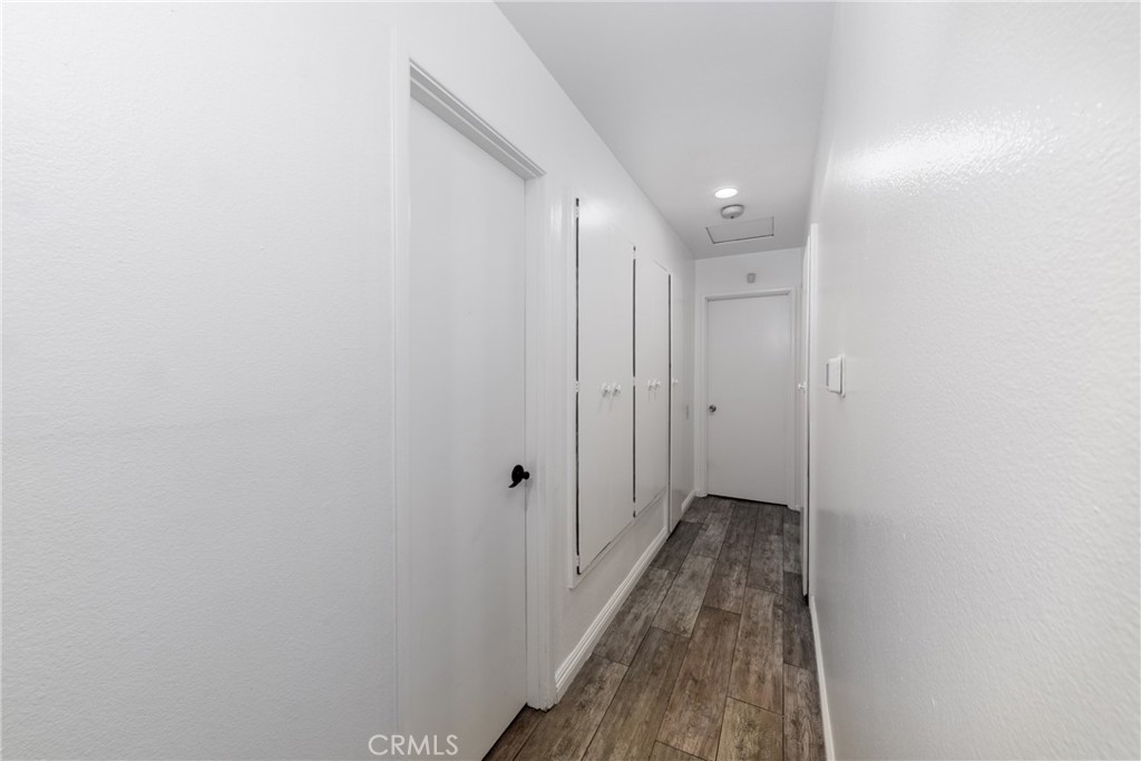 5334 N Mayfield Avenue Property Photo 13