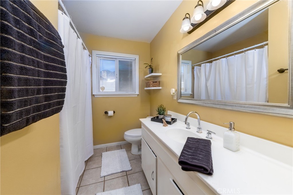 5334 N Mayfield Avenue Property Photo 14