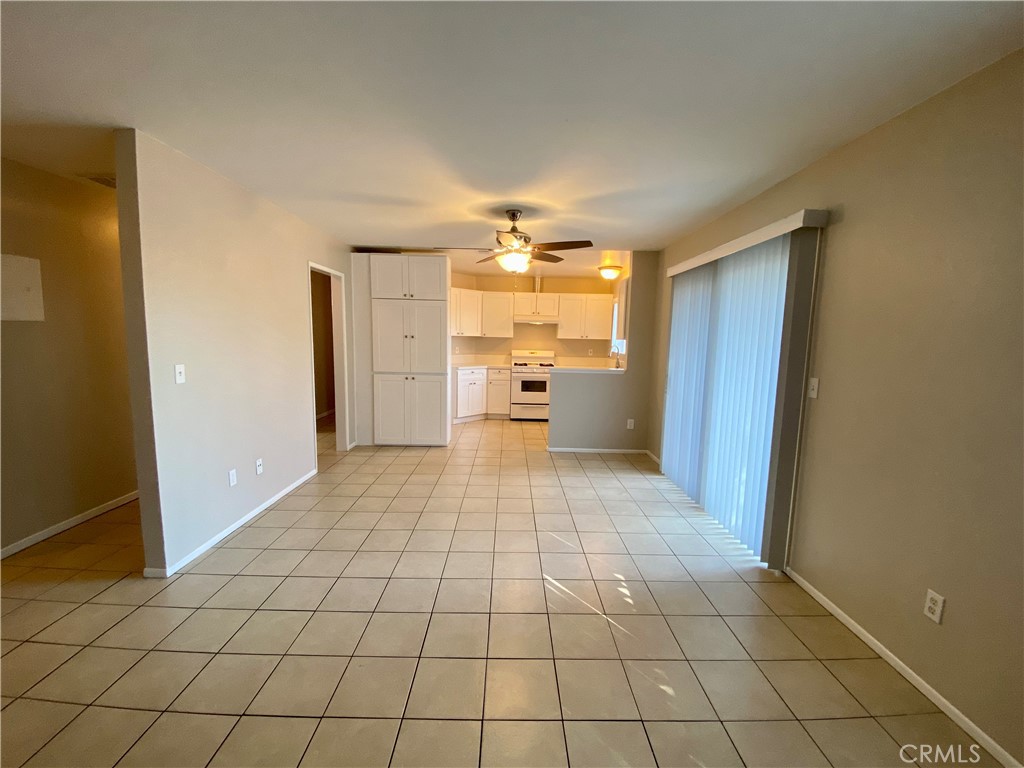 1683 W Wilson Street Property Photo 5