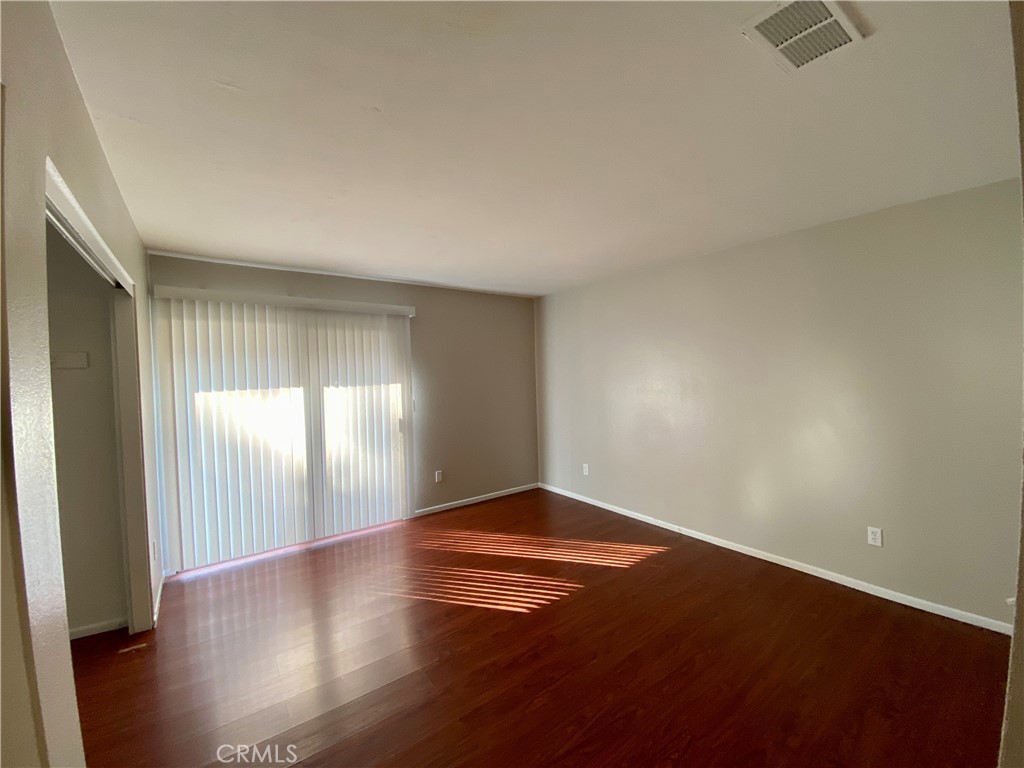 1683 W Wilson Street Property Photo 10