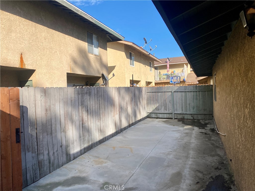 1683 W Wilson Street Property Photo 19