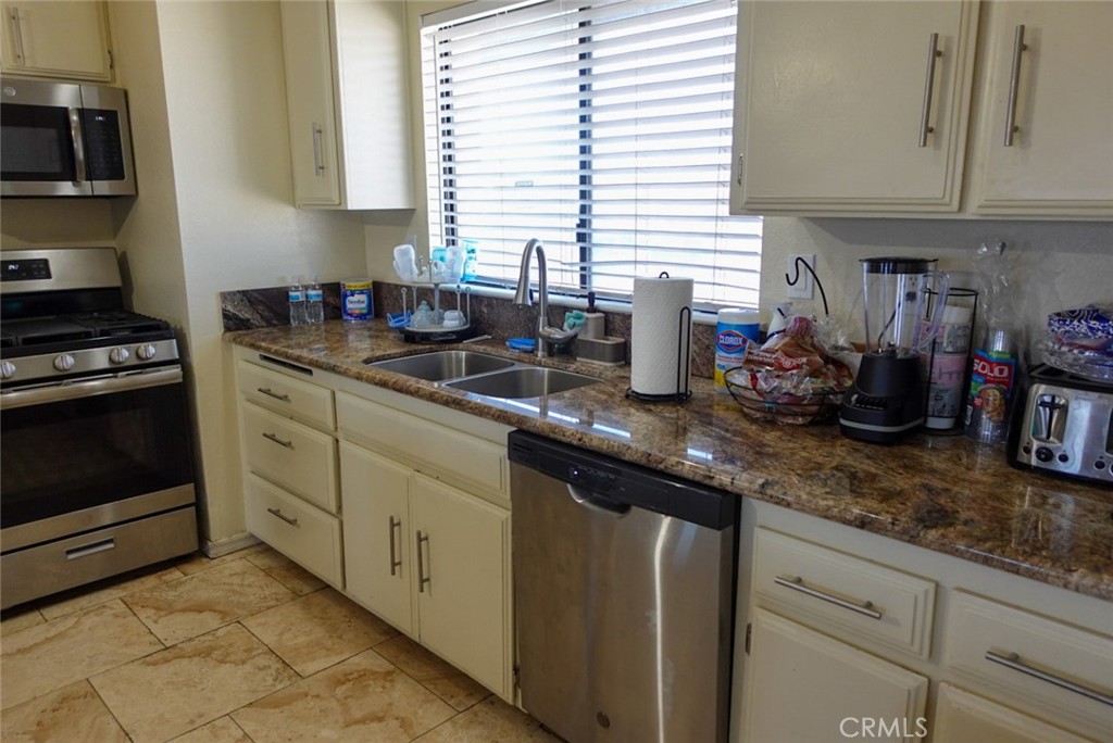 11025 7th Avenue Property Photo 28