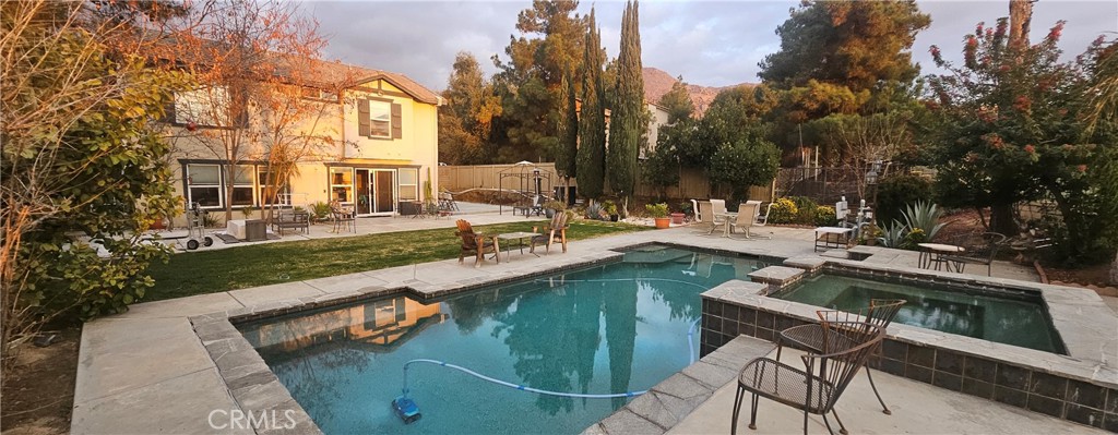 15021 Bay Hill Drive Property Photo 4