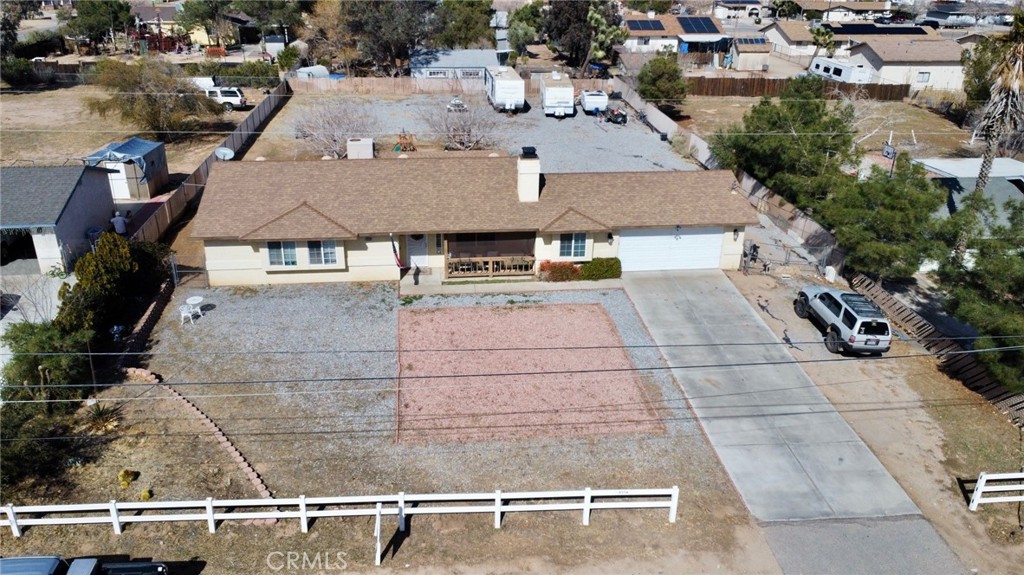 15336 Riverside Street Property Photo 2