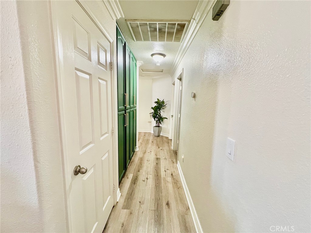 15336 Riverside Street Property Photo 14