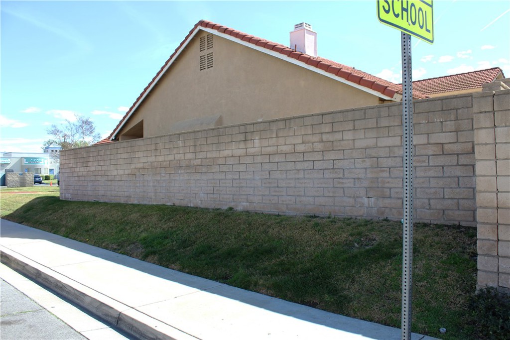 7662 Plumaria Drive Property Photo 7
