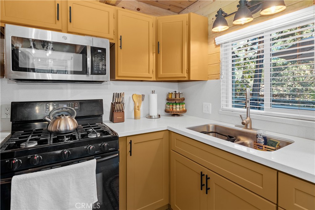 347 Spruce Lane Property Photo 10