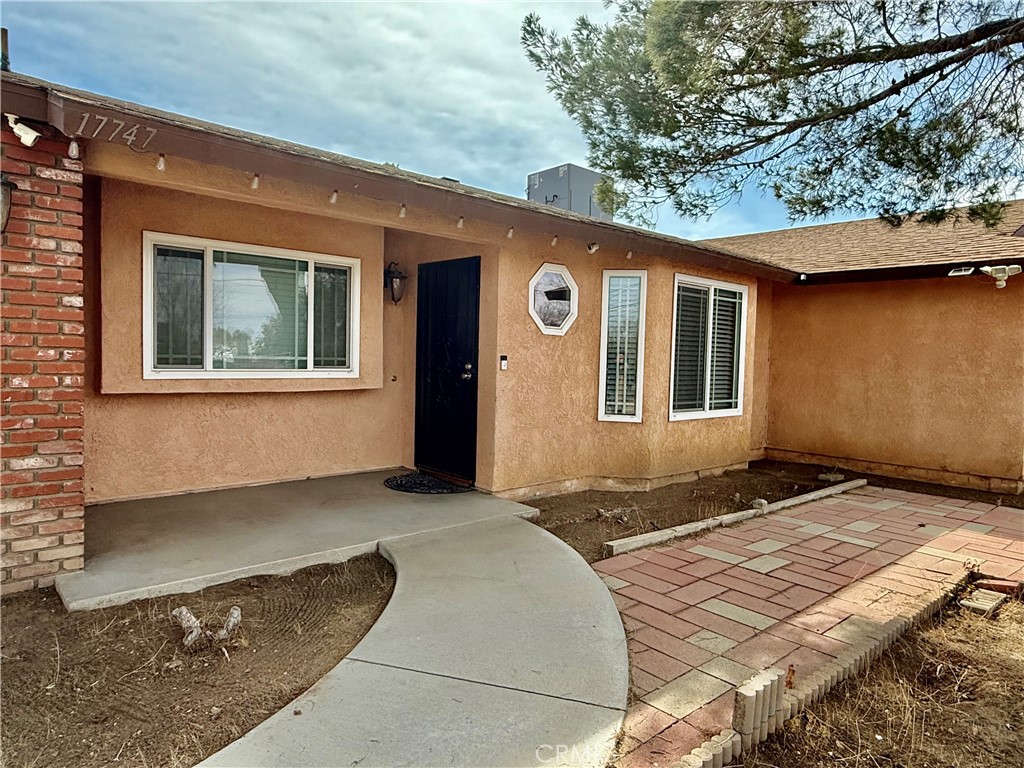 17747 Linden Street Property Photo 2