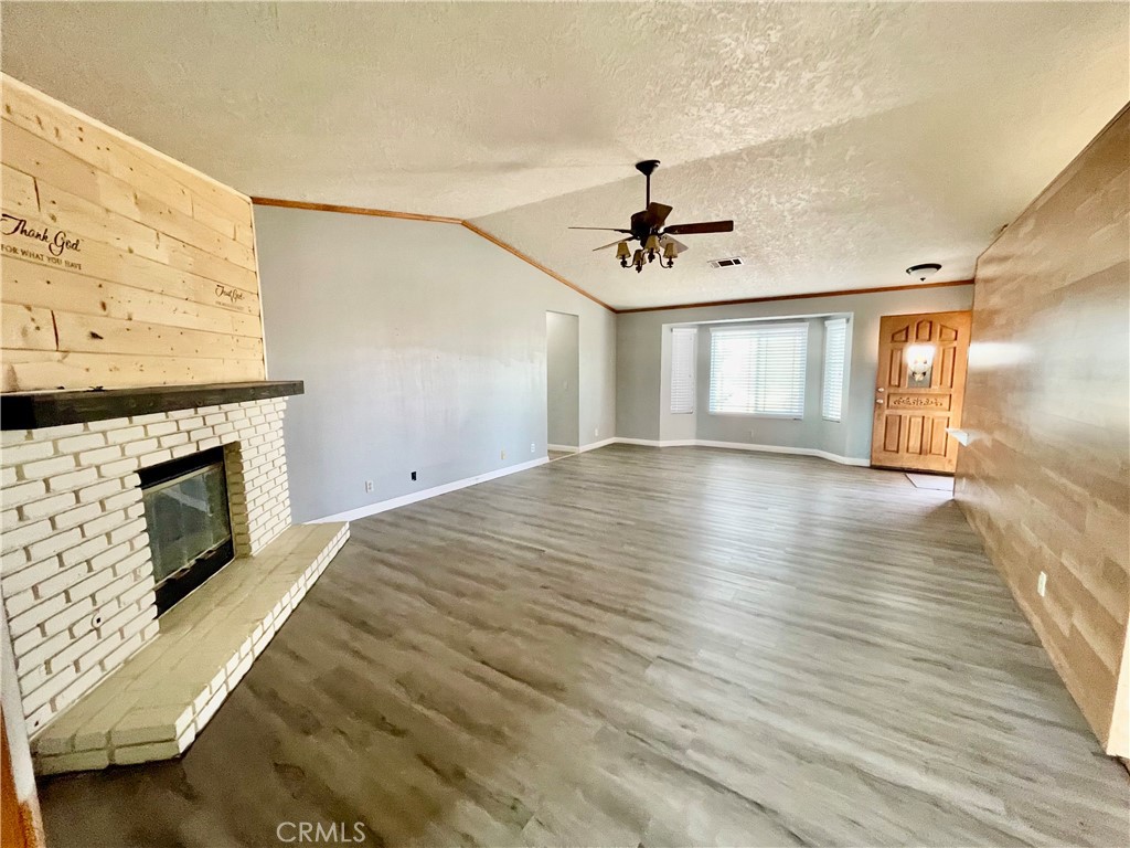 17747 Linden Street Property Photo 12