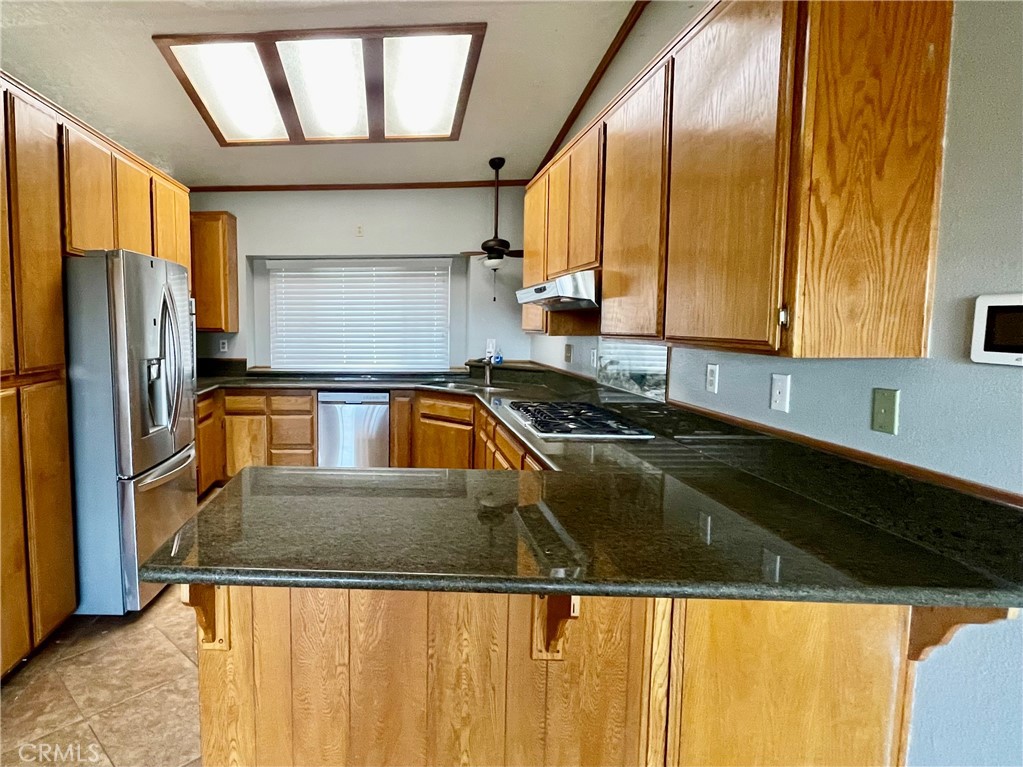 17747 Linden Street Property Photo 17