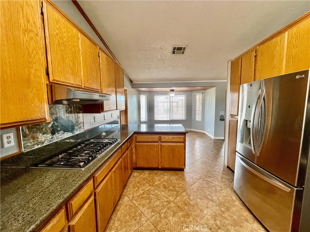 17747 Linden Street Property Photo 18