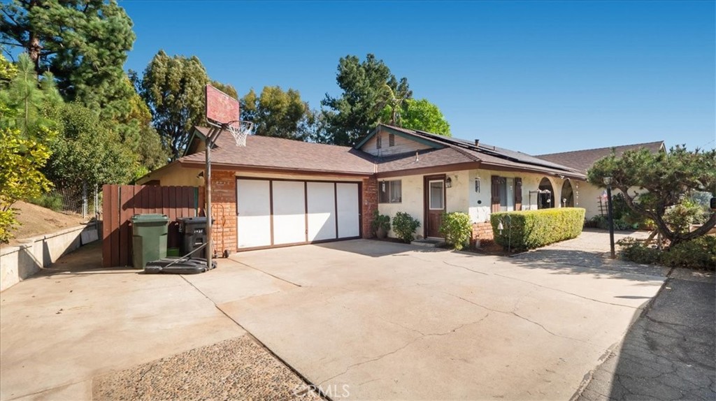 1028 Verona Drive Property Photo
