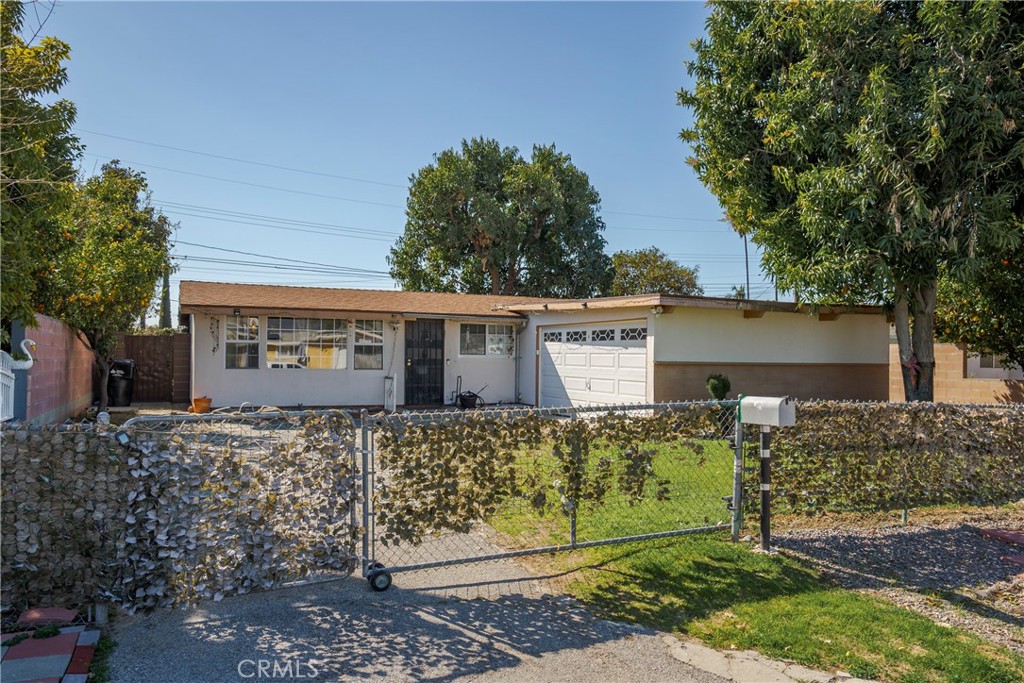 266 W Alcross Street Property Photo