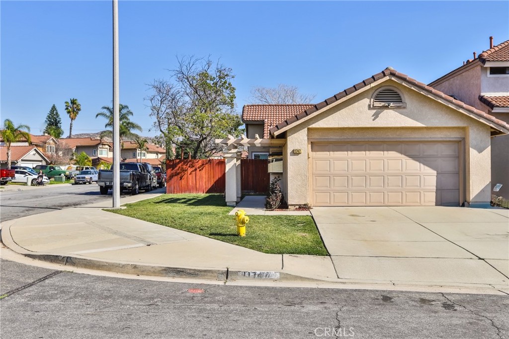11747 Burl Drive Property Photo 2