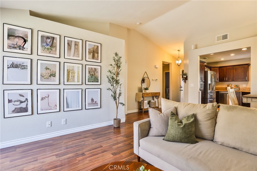 11747 Burl Drive Property Photo 8
