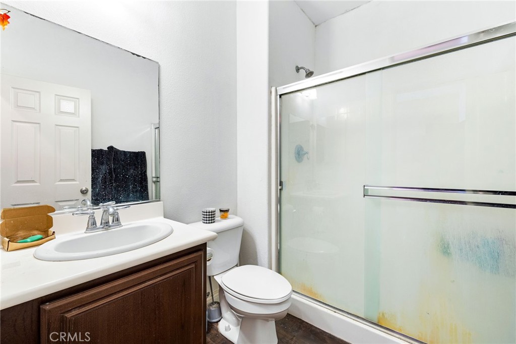 1101 N Iris Avenue Property Photo 18