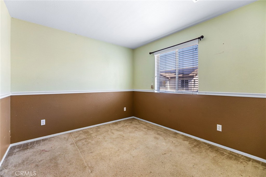 1101 N Iris Avenue Property Photo 34