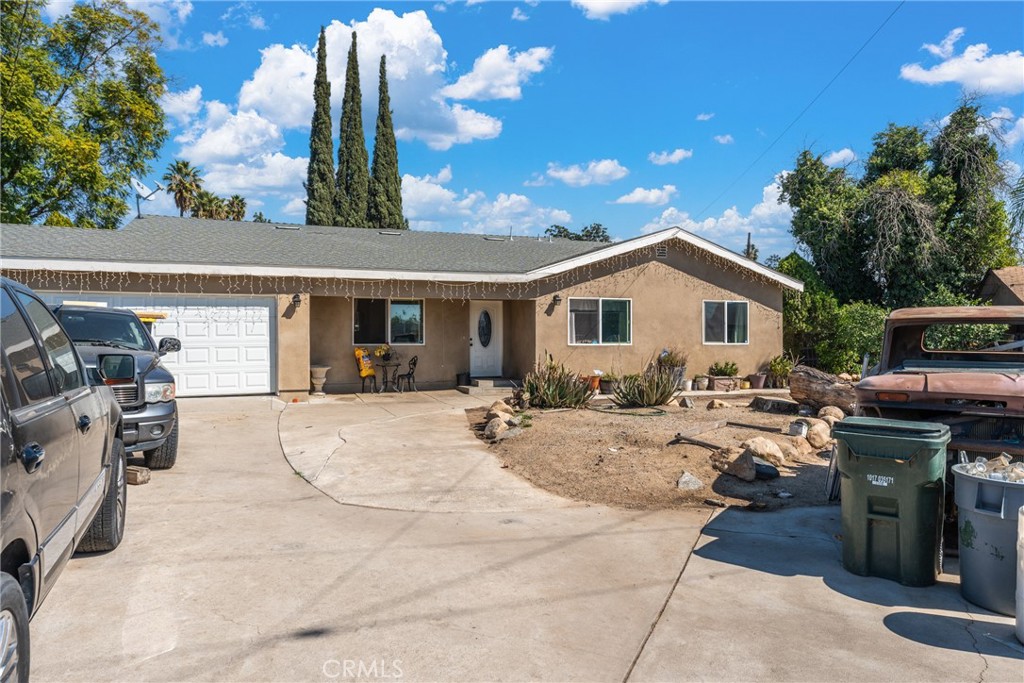 6685 Del Rosa Avenue Property Photo 1