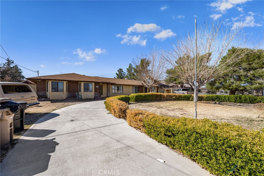 16039 Muscatel Street Property Photo 6