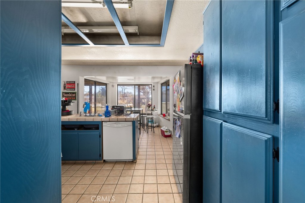16039 Muscatel Street Property Photo 13