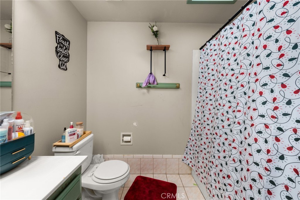 16039 Muscatel Street Property Photo 24