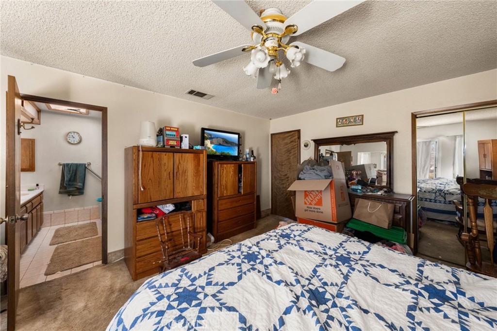 16039 Muscatel Street Property Photo 26