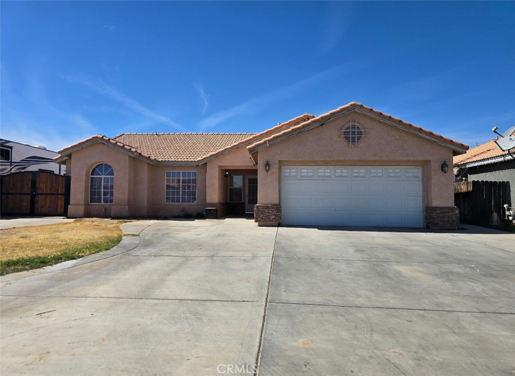 441 River Valley Avenue Property Photo 1