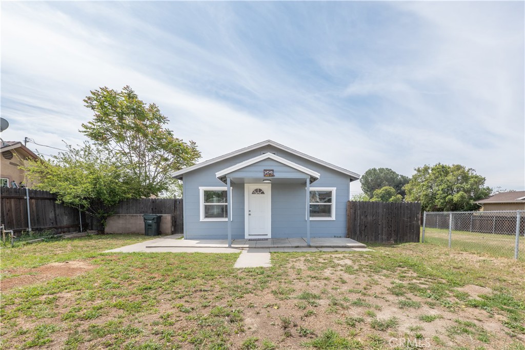 34945 Avenue B Property Photo 1