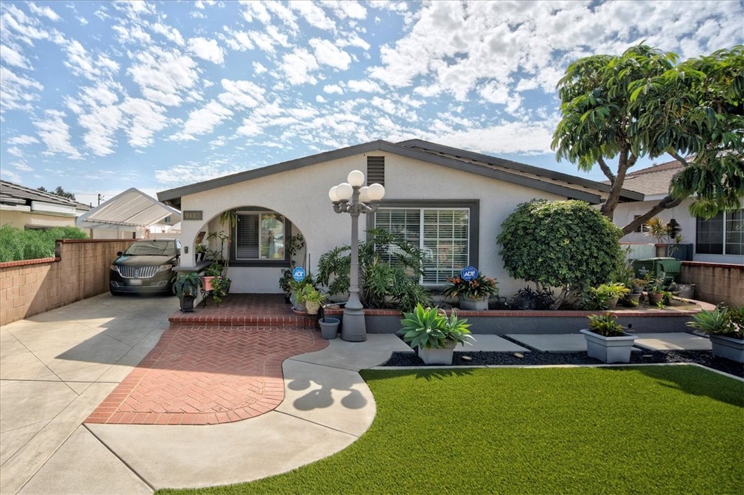 9112 Guess Street Property Photo