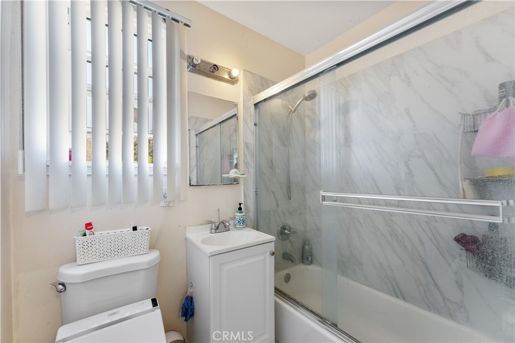 5940 Temple City Boulevard Property Photo 10