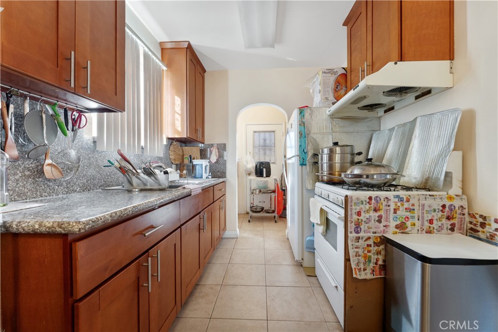 5940 Temple City Boulevard Property Photo 12