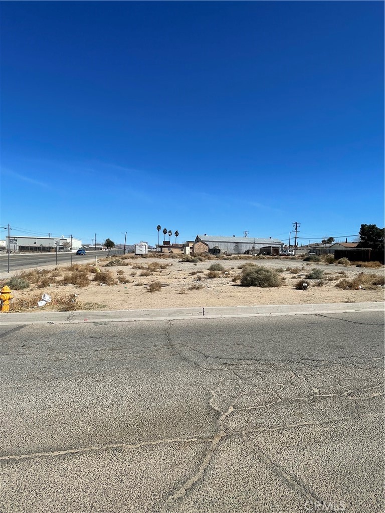 25475 Main Street Property Photo