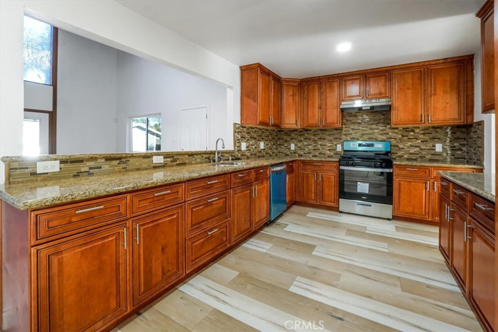 11203 Arlington Avenue Property Photo 10