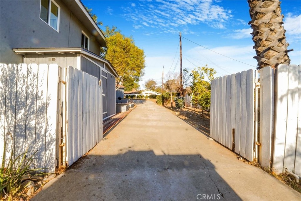 11203 Arlington Avenue Property Photo 61