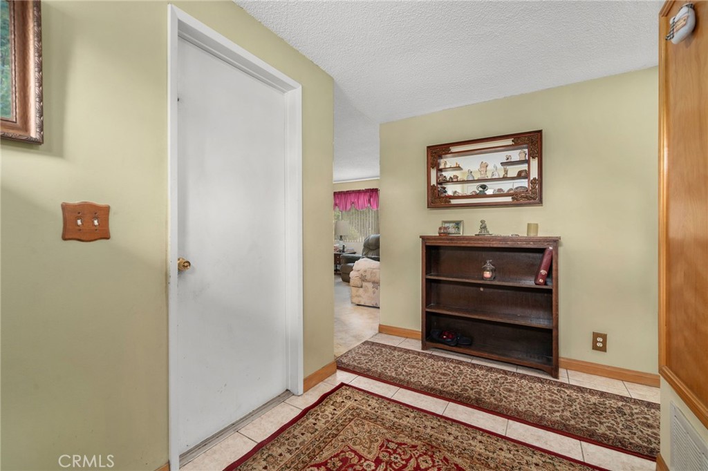 5635 Stanton Avenue Property Photo 7
