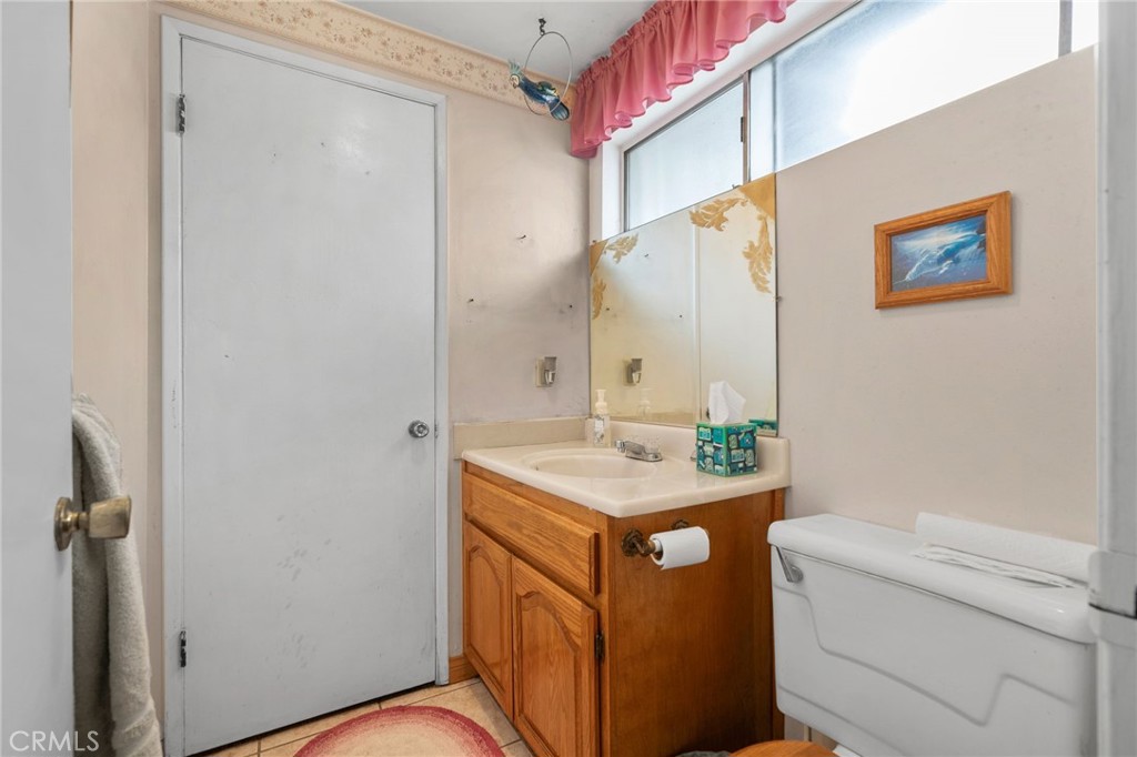5635 Stanton Avenue Property Photo 9