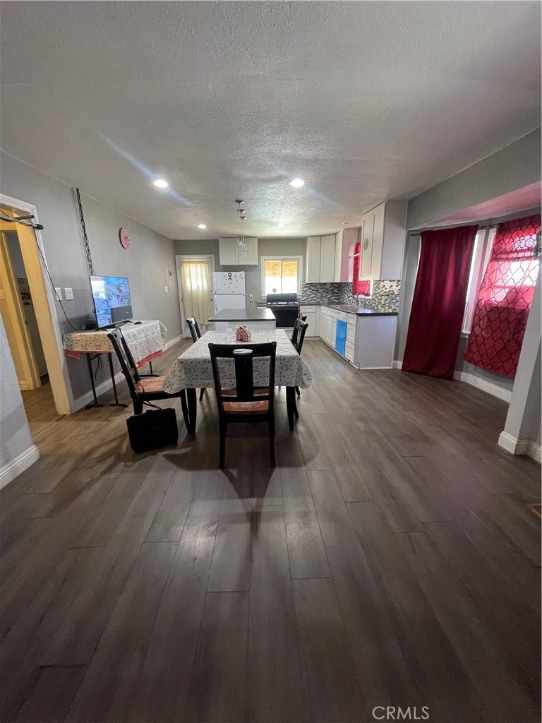 12093 Lee Avenue Property Photo 7