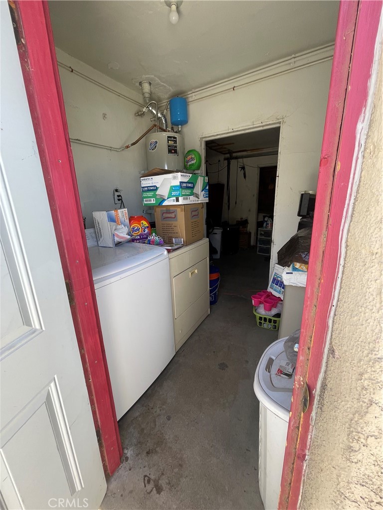 12093 Lee Avenue Property Photo 15