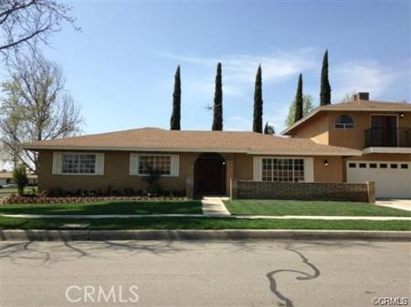 716 N Brampton Avenue Property Photo 1