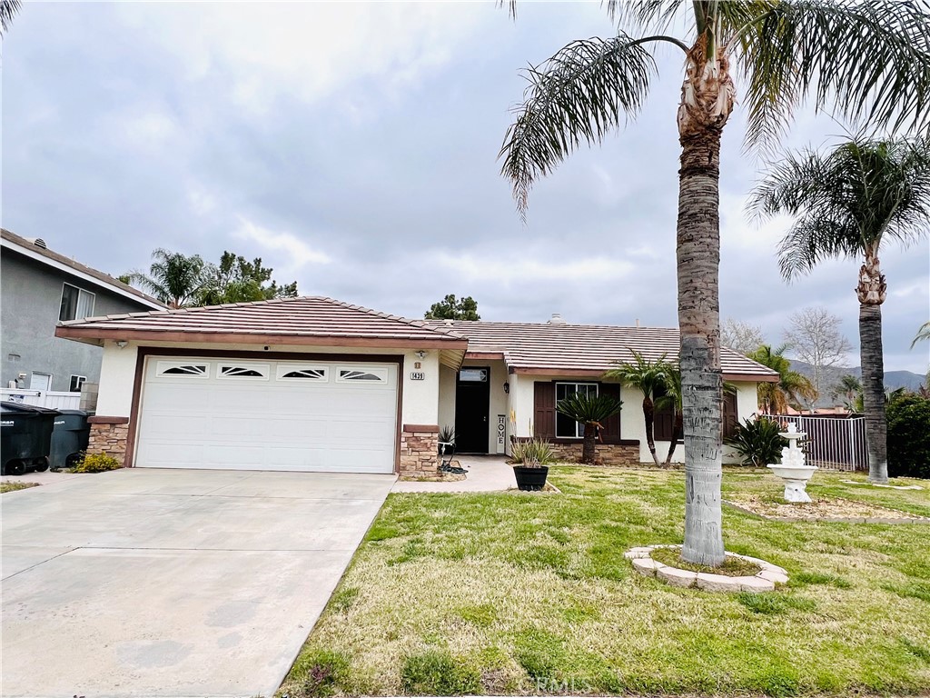 1439 Stratus Street Property Photo